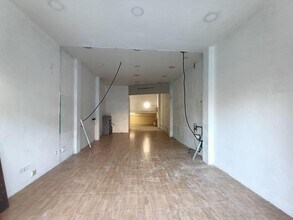 Local commercial dans Badalona, Barcelona à louer Plan d’étage– Image 1 sur 8