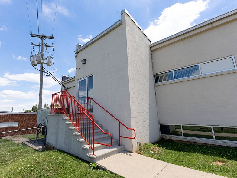 3151 W Market St, York, PA à louer - Photo de l’immeuble – Image 3 sur 7