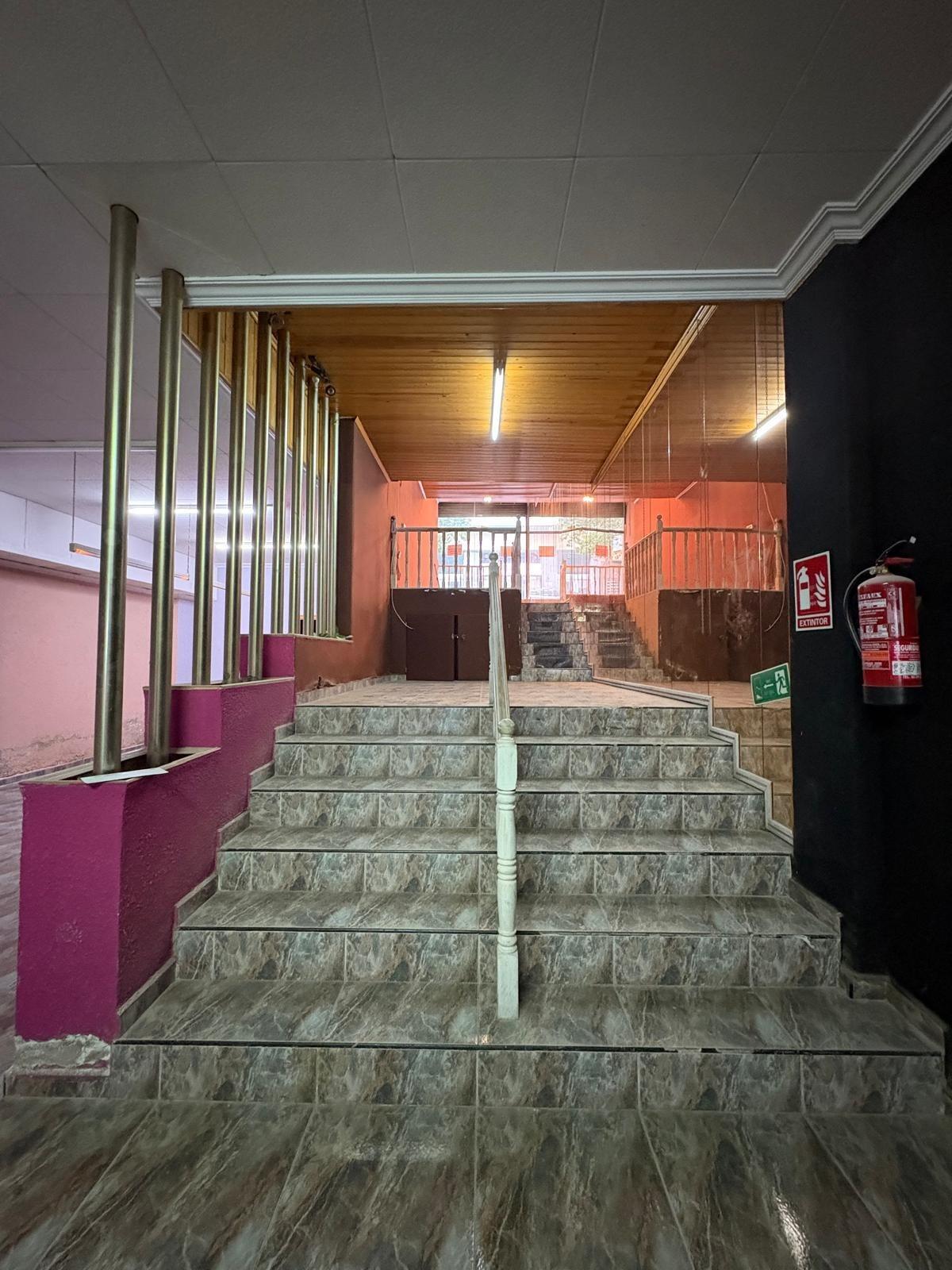 Local commercial dans Santa Coloma de Gramenet, Barcelona à louer Photo intérieure– Image 1 sur 4