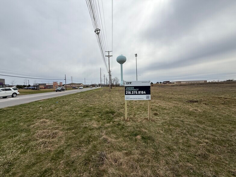 5781 Wooster Pike, Medina, OH à vendre - Photo de l’immeuble – Image 3 sur 4