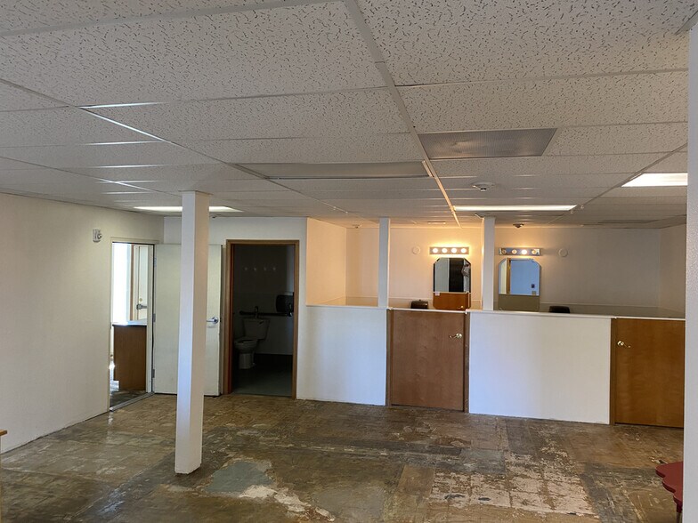 1215 Thayer Dr, Richland, WA à louer - Photo de l’immeuble – Image 2 sur 5