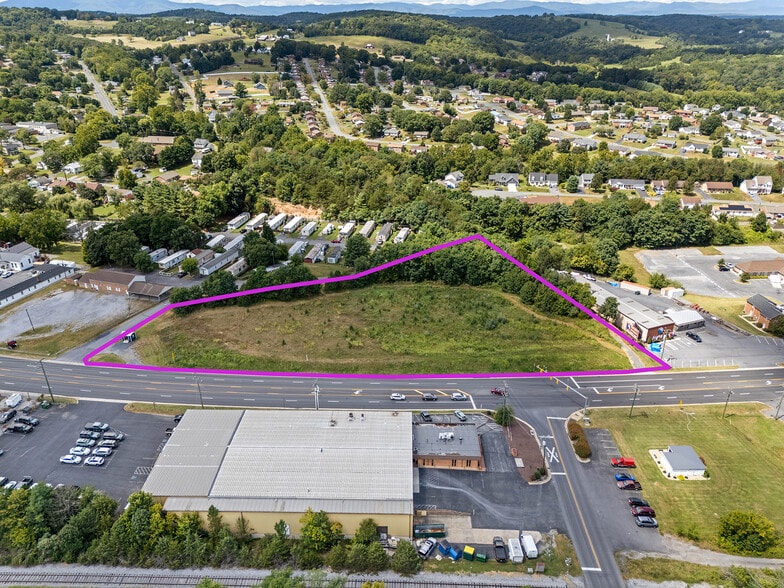 560 Lee Hwy, Verona, VA à vendre - Photo de l’immeuble – Image 2 sur 21