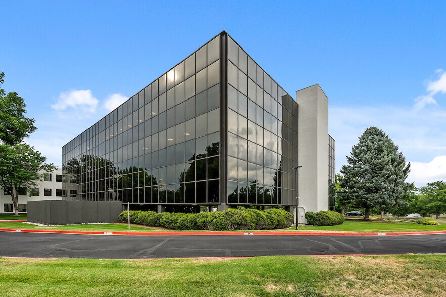 5775 DTC Blvd, Greenwood Village, CO à louer - Photo de l’immeuble – Image 2 sur 7