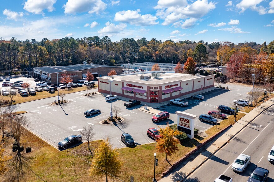 1498 Opelika Rd, Auburn, AL à louer - Photo principale – Image 1 sur 9