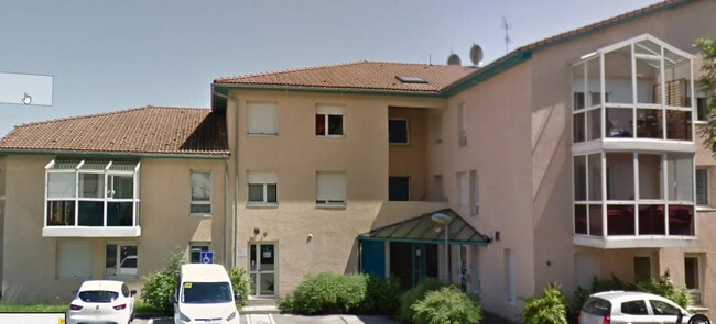 Plus de détails pour 41 Rue De Domparon, Gex - Bureau à louer