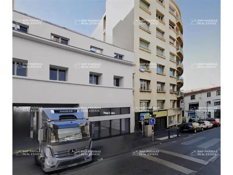 Industriel/Logistique dans Marseille à louer Photo de l’immeuble– Image 1 sur 13