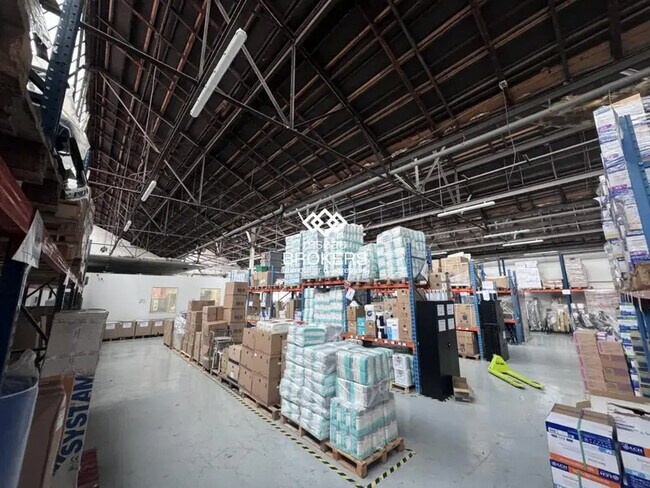 Plus de détails pour Industriel/Logistique à louer
