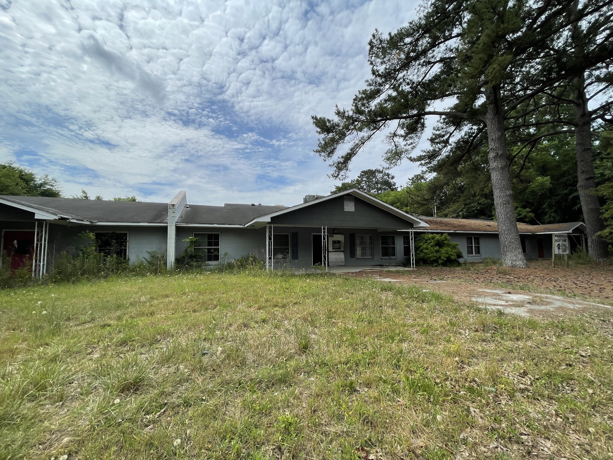 311 E Bryant St, Enfield, NC à vendre Photo de l’immeuble– Image 1 sur 15