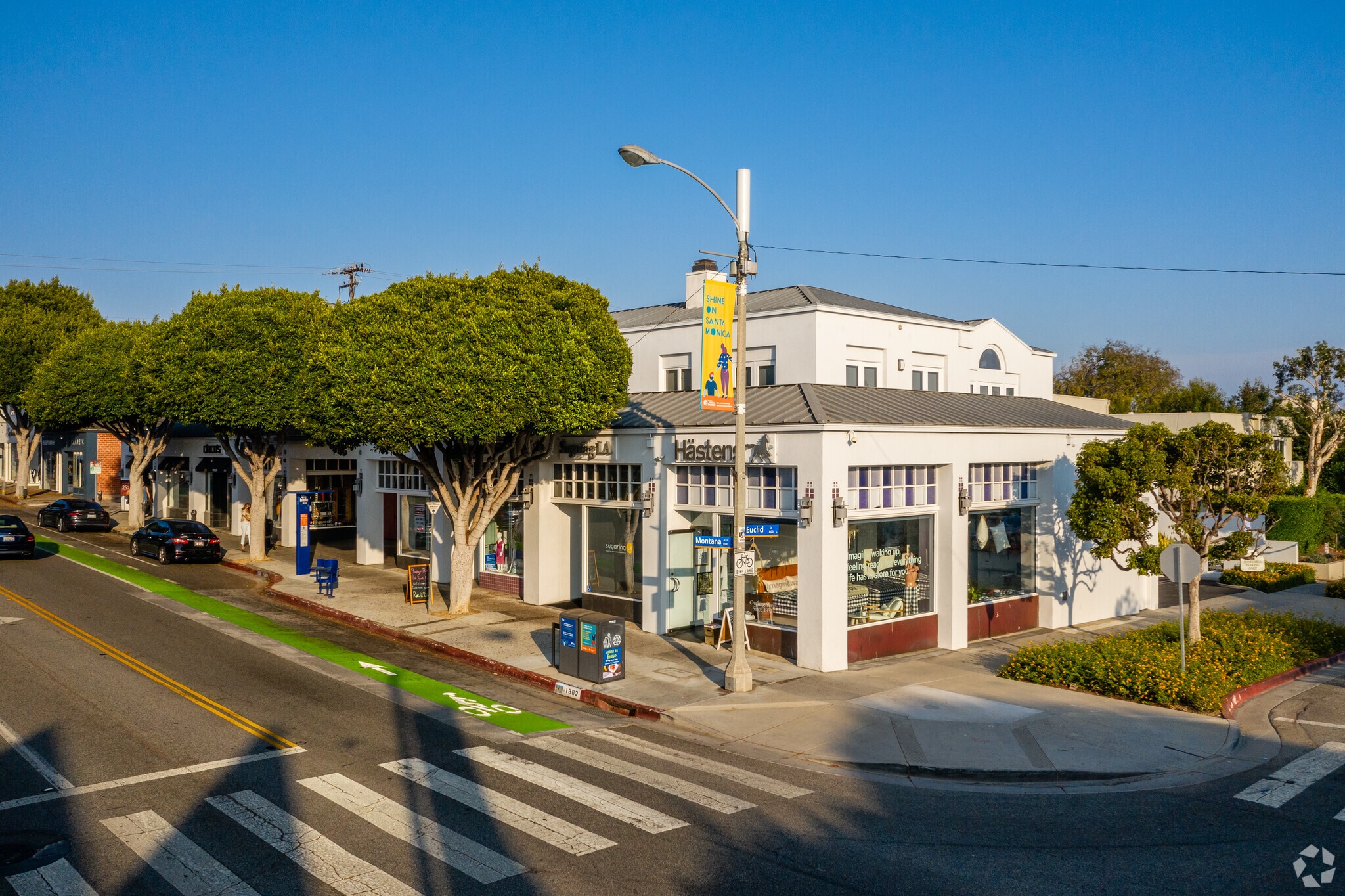 1308 Montana Ave, Santa Monica, CA à louer Photo principale– Image 1 sur 2