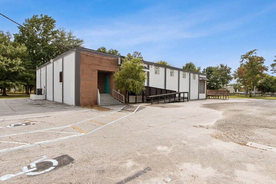 30 Barber Rd, Macclenny, FL à vendre - Photo de l’immeuble – Image 1 sur 43