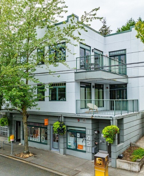 1421 34th Ave, Seattle, WA à louer Photo principale– Image 1 sur 7