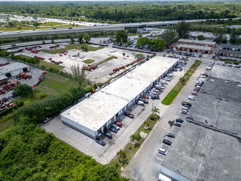 7641 Hooper Rd, West Palm Beach, FL à louer - Photo de l’immeuble – Image 2 sur 12
