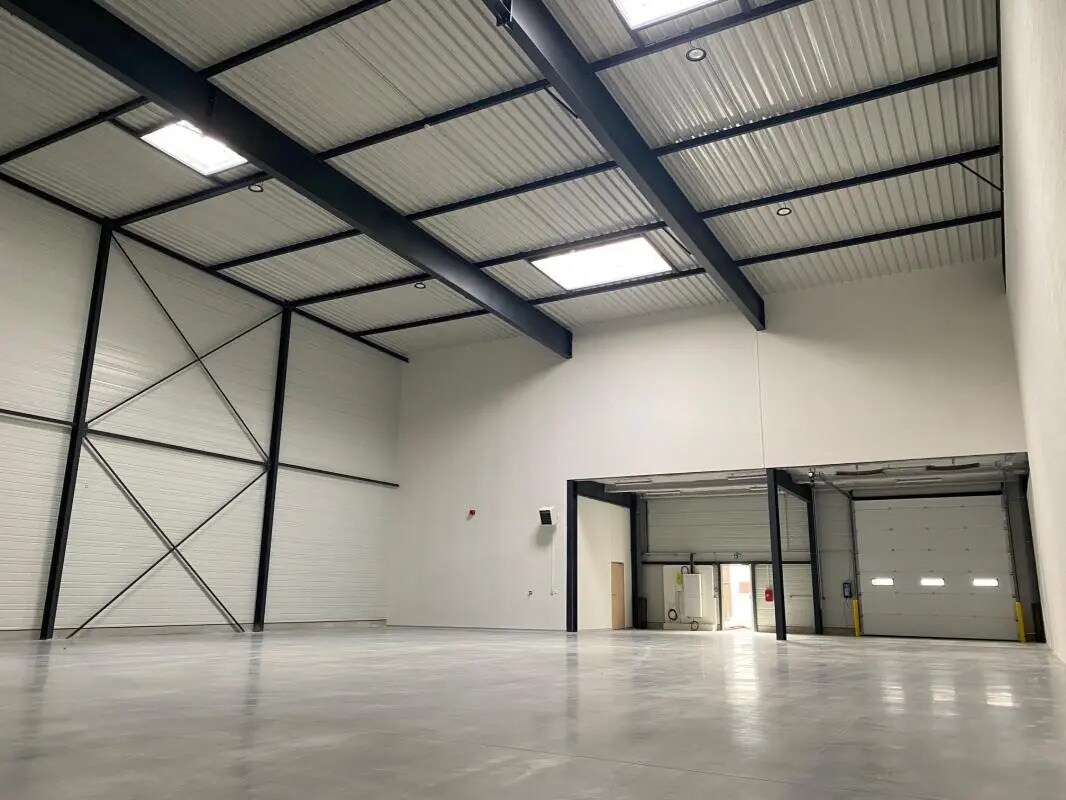 Bureau dans Osny à louer Photo intérieure– Image 1 sur 10