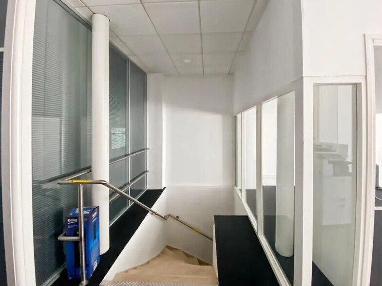 Bureau dans Paris à louer - Photo de l’immeuble – Image 3 sur 6