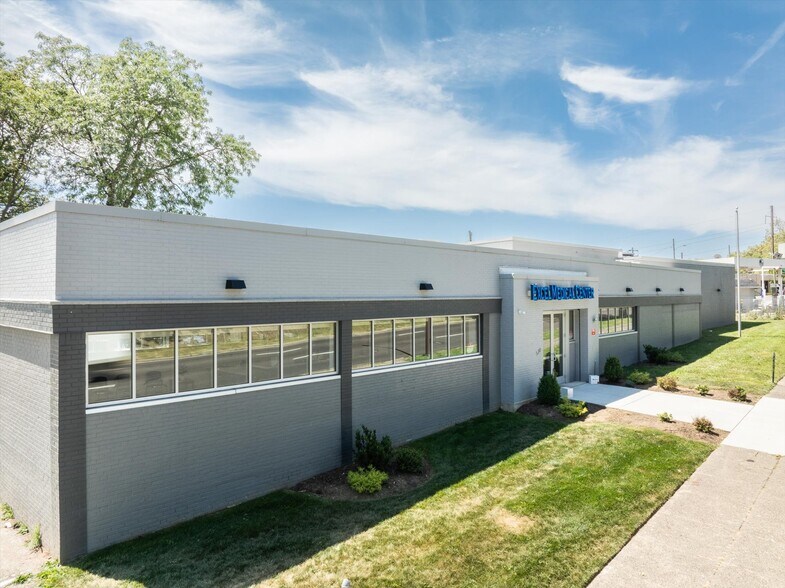 520 W Roosevelt Blvd, Philadelphia, PA à vendre - Photo de l’immeuble – Image 3 sur 64