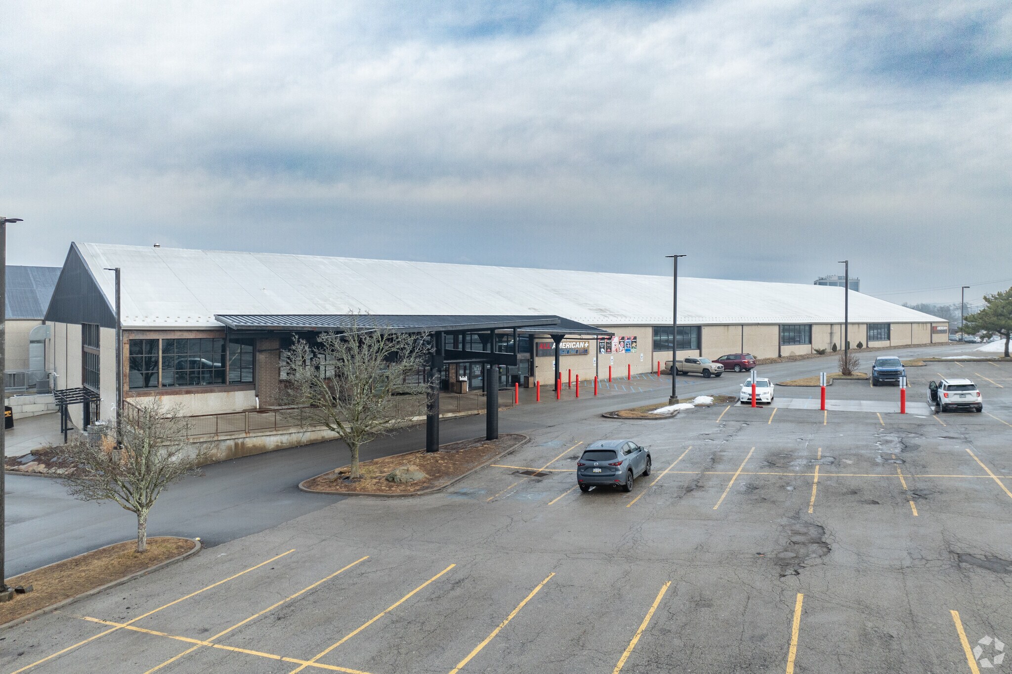 1 Racquet Ln, Monroeville, PA à louer Photo de l’immeuble– Image 1 sur 12