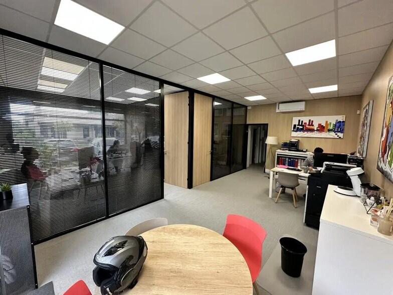 Bureau dans Eysines à vendre - Photo intérieure – Image 2 sur 2