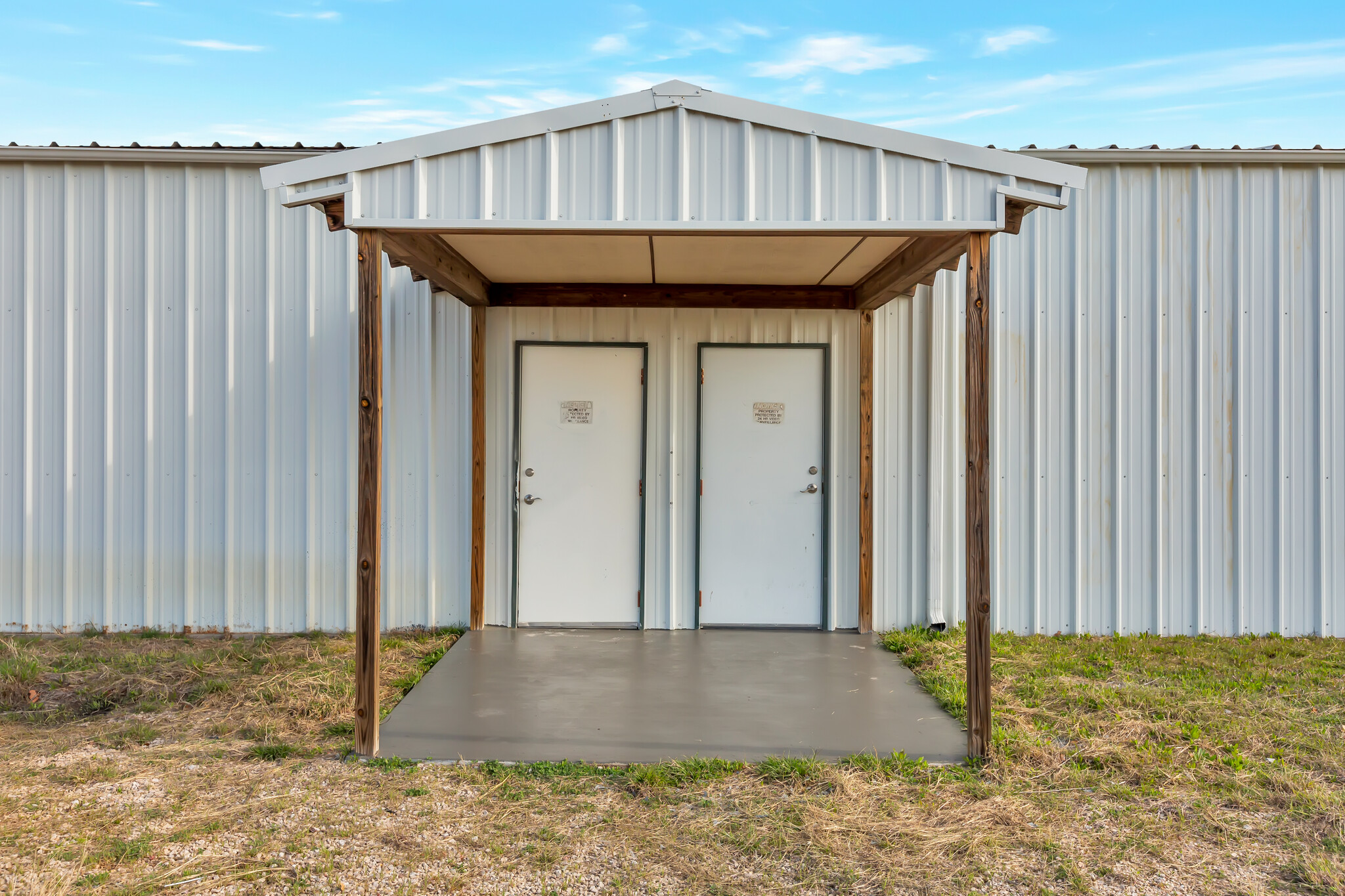 1715 N FM Road 51, Springtown, TX à louer Photo de l’immeuble– Image 1 sur 26