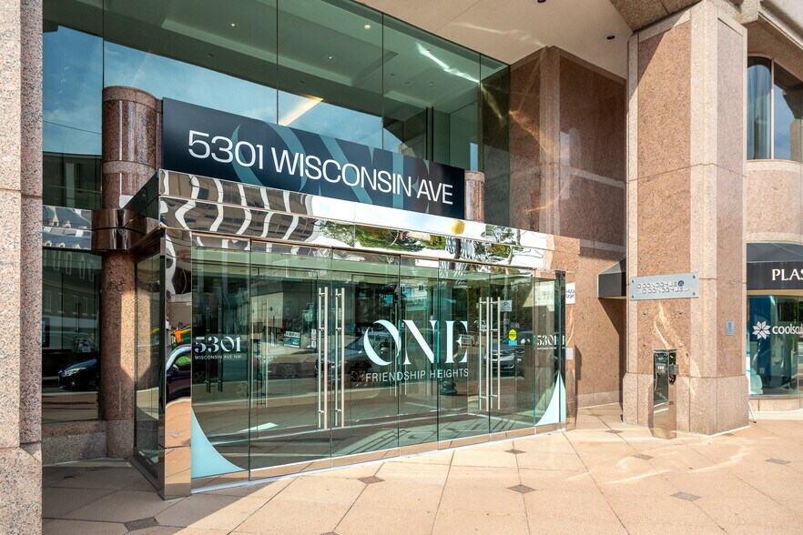 5301 Wisconsin Ave NW, Washington, DC à louer - Photo de l’immeuble – Image 3 sur 8