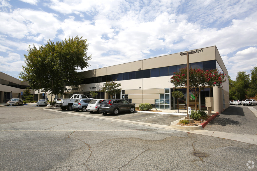 27576 Commerce Center Dr, Temecula, CA à louer - Photo de l’immeuble – Image 1 sur 12