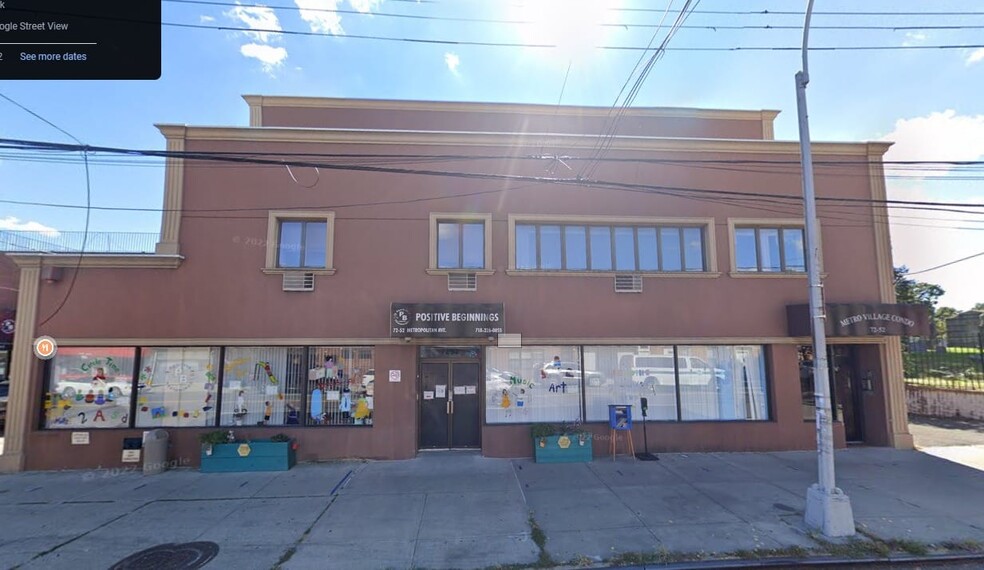 7252 Metropolitan Ave, Middle Village, NY à louer - Photo de l’immeuble – Image 3 sur 34