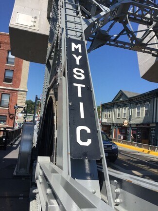 Plus de détails pour 12 Water St, Mystic, CT - Local commercial à louer