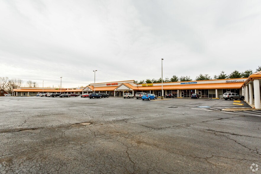 2354 Highway 41 S, Greenbrier, TN à vendre - Photo principale – Image 1 sur 9