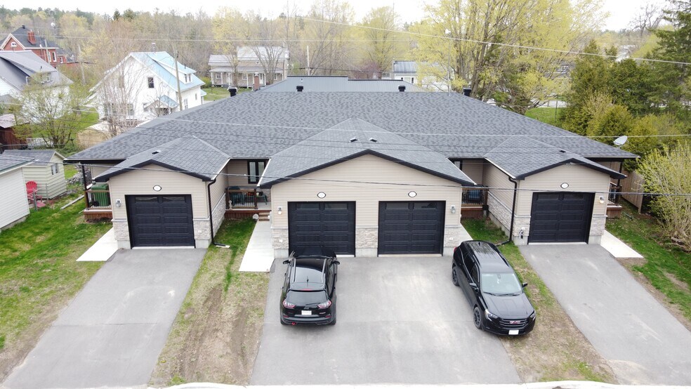 32 David St, Spencerville, ON à vendre - Photo de l’immeuble – Image 2 sur 19