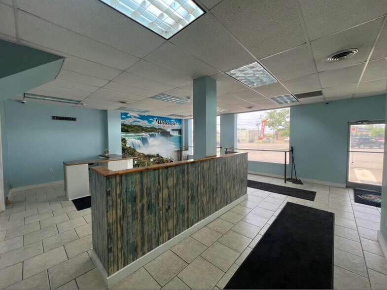 2101 Military Rd, Niagara Falls, NY à louer - Photo de l’immeuble – Image 3 sur 16