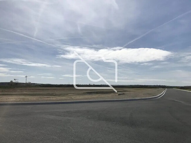 Plus de détails pour Terrain à louer