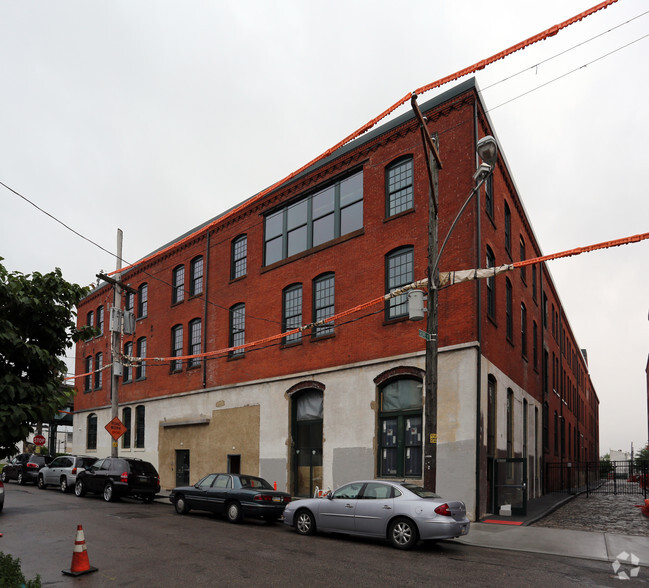 100 W Oxford St, Philadelphia, PA à louer - Photo de l’immeuble – Image 2 sur 14