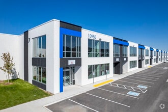 10950-10952 Woodbine Av, Markham, ON à louer Photo de l’immeuble– Image 1 sur 21