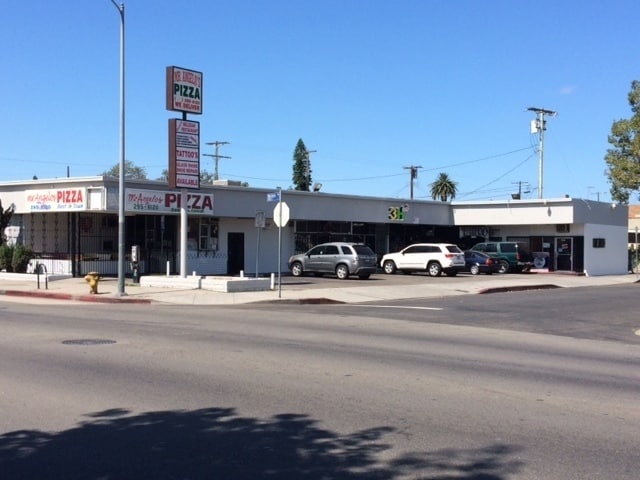 3961 S Western Ave, Los Angeles, CA à louer - Photo principale – Image 1 sur 6