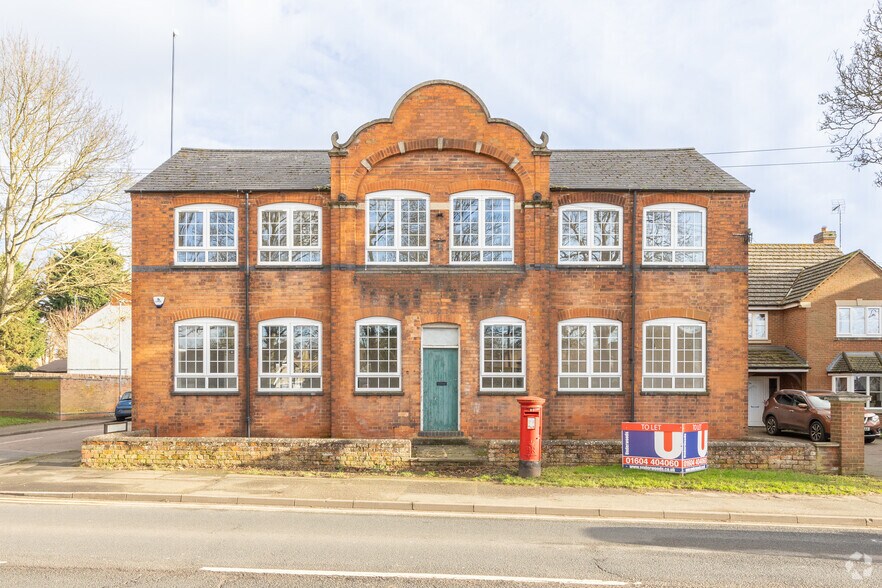 1-4 Rock Rd, Finedon à louer - Photo principale – Image 1 sur 3