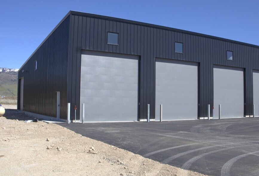 162 Business Centre Cir, Driggs, ID à louer - Photo de l’immeuble – Image 2 sur 20