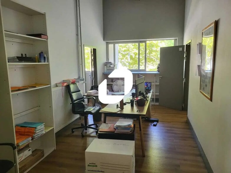 Bureau dans Bègles à louer - Photo de l’immeuble – Image 3 sur 14
