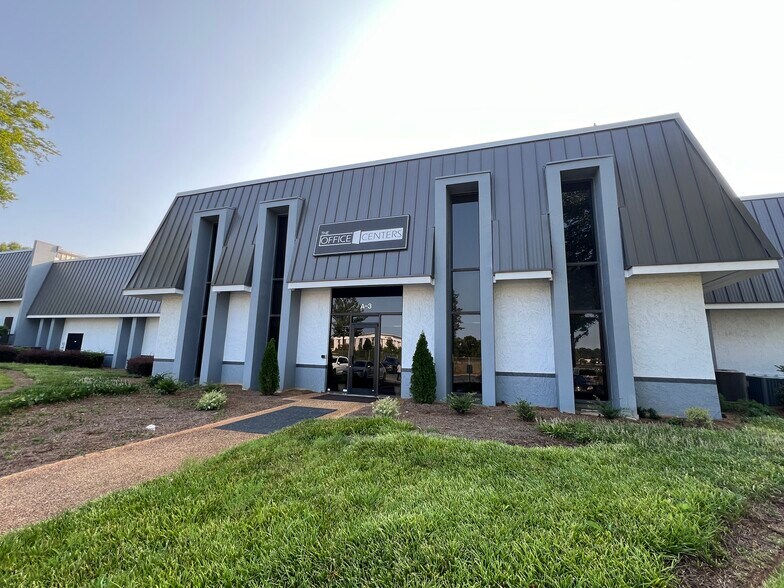 1200 Woodruff Rd, Greenville, SC à louer - Photo de l’immeuble – Image 1 sur 7