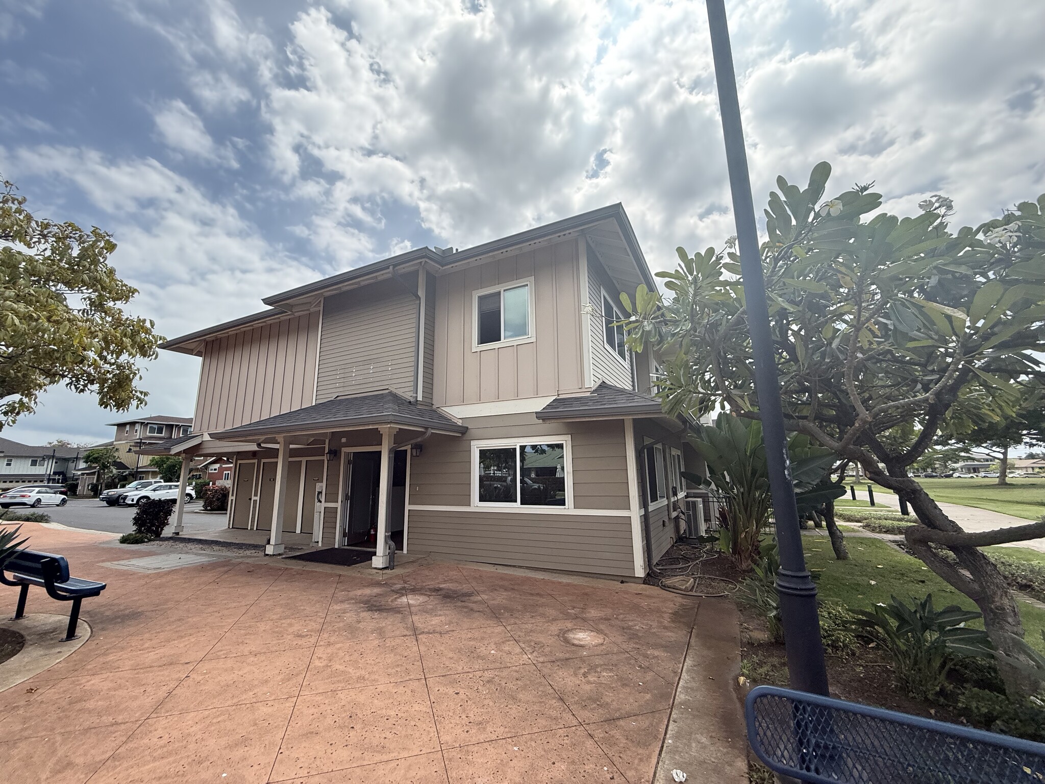458 Manawai Street Unit 307 st, Kapolei, HI à vendre Photo de l’immeuble– Image 1 sur 25
