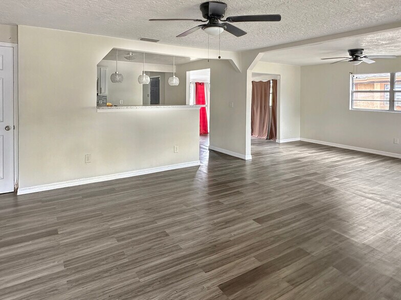 1904 Historic Goldsboro Blvd, Sanford, FL à vendre - Photo de l’immeuble – Image 3 sur 11