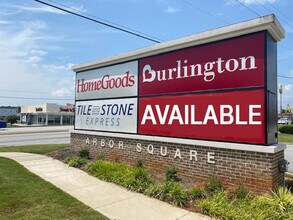 9552 Highway 5, Douglasville, GA à louer Photo de l’immeuble– Image 2 sur 2