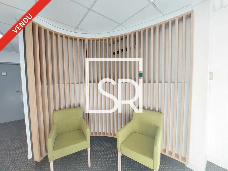 Bureau dans Cournon-d'Auvergne à louer - Photo de l’immeuble – Image 2 sur 10