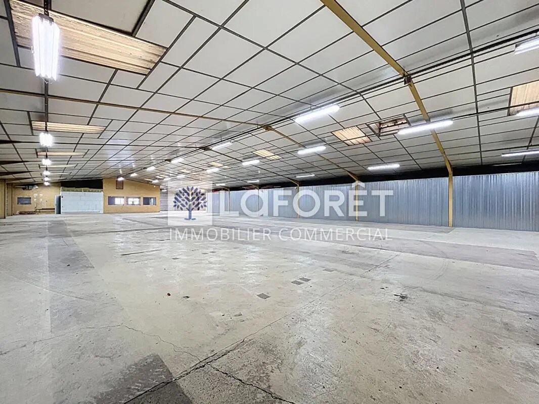 Local d’activités dans  à louer Photo intérieure– Image 1 sur 7