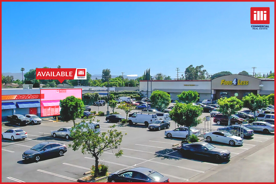16500-16530 Sherman Way, Van Nuys, CA à louer - Aérien – Image 1 sur 8