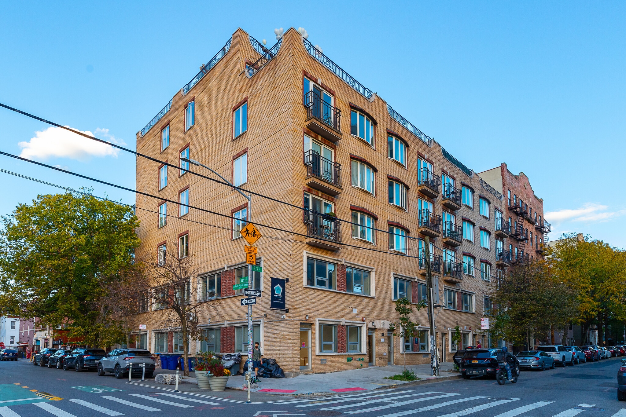 99 S 3rd St, Brooklyn, NY à louer Photo intérieure– Image 1 sur 20