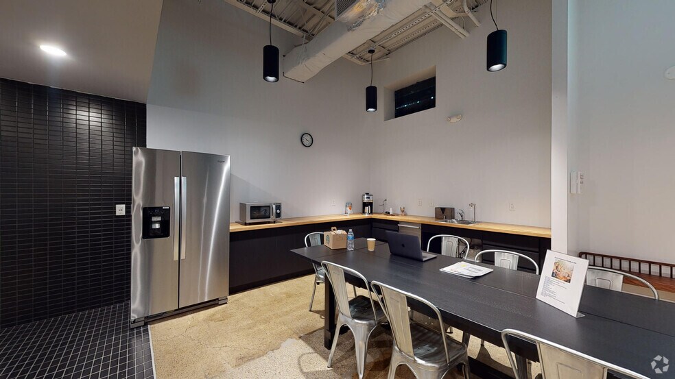 1282 Essex Ave, Columbus, OH à louer - Numérisation 3D Matterport – Image 2 sur 16
