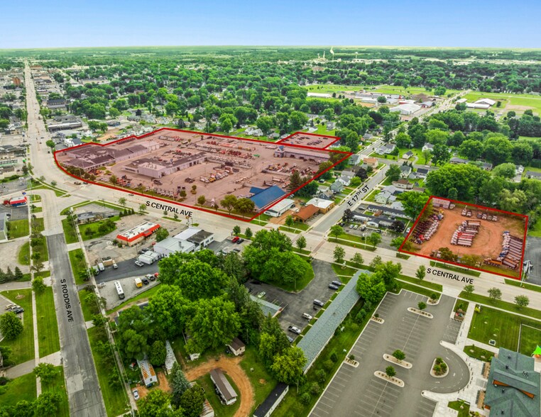 Industrial Facility & Outdoor Storage portefeuille de 7 biens à vendre sur LoopNet.fr - Photo de l’immeuble – Image 1 sur 3