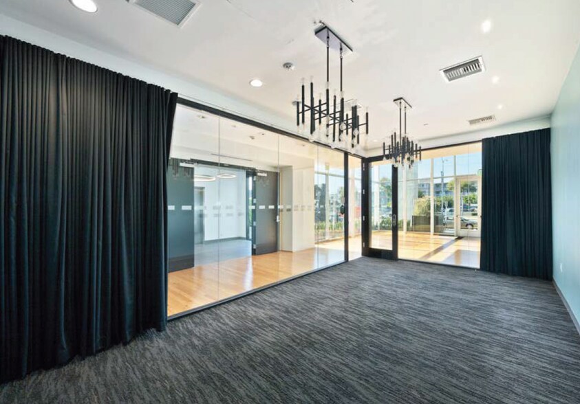 10100 Venice Blvd, Culver City, CA à louer - Photo intérieure – Image 3 sur 41