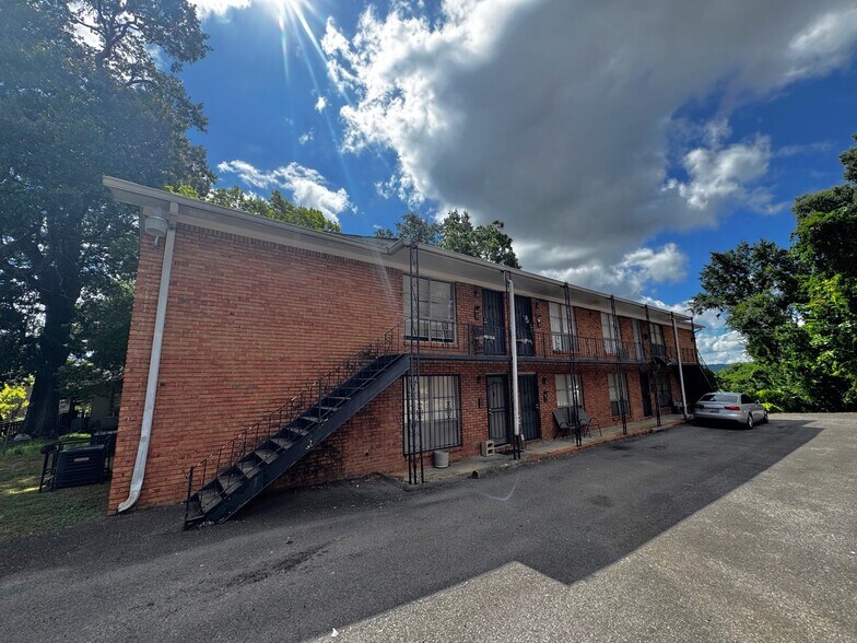 2445 30th Street Ensley, Birmingham, AL à vendre - Photo de l’immeuble – Image 3 sur 9