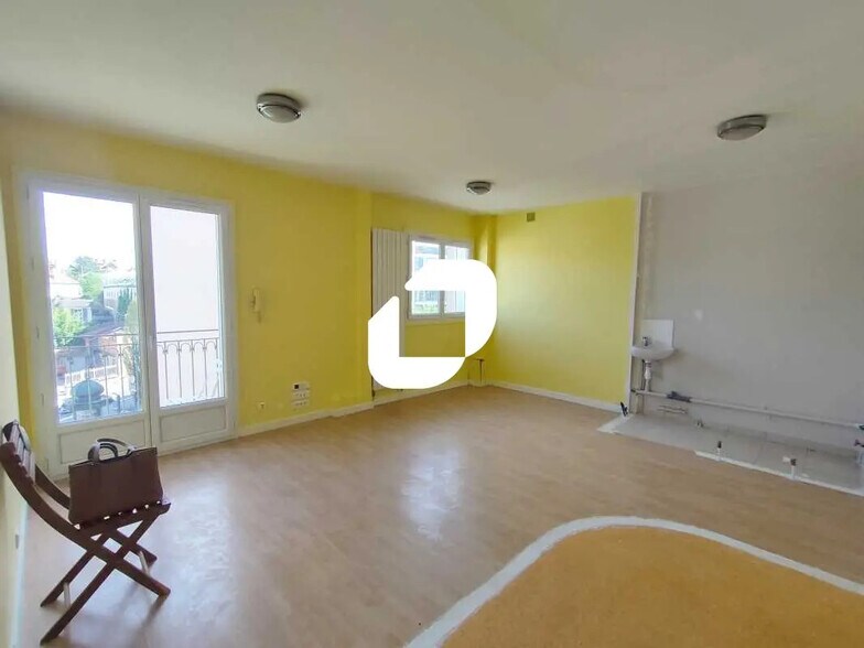 Bureau dans Le Chesnay-Rocquencourt à vendre - Photo intérieure – Image 1 sur 6