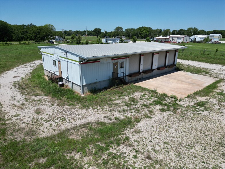 301 N Maple St, Cherryvale, KS à louer - Photo de l’immeuble – Image 2 sur 3